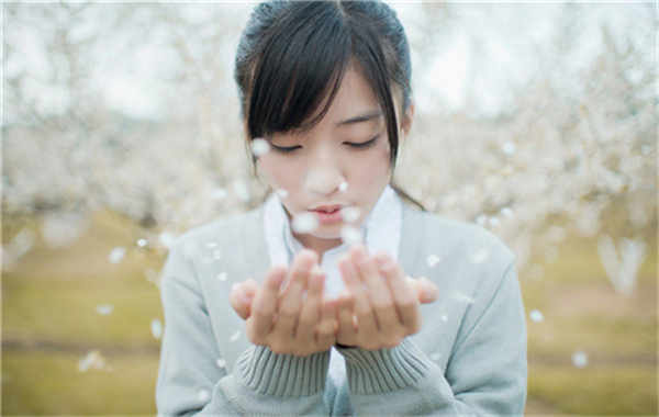 新绛怀孕后验血多久可以知道男女(怀孕后多久可以验血检查出来)